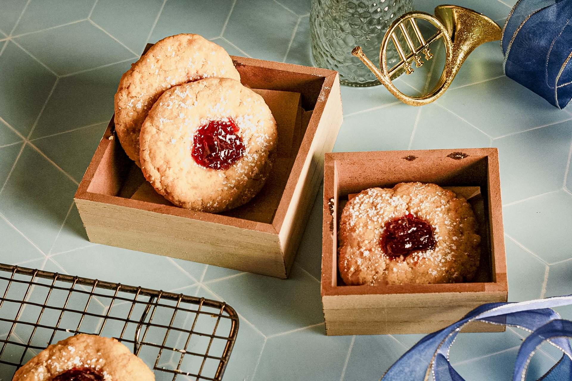 cookies with jam in the middle