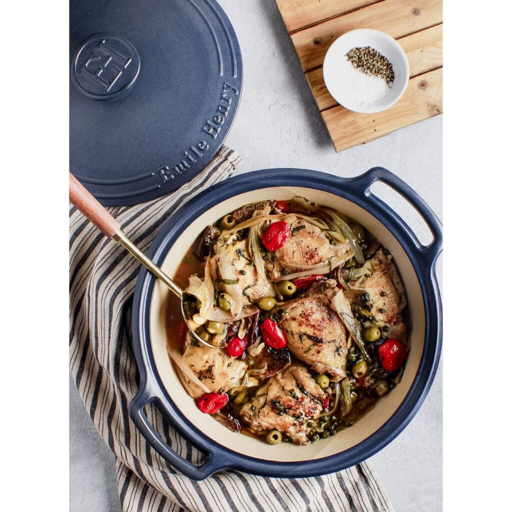 Baked chicken in a blue pan