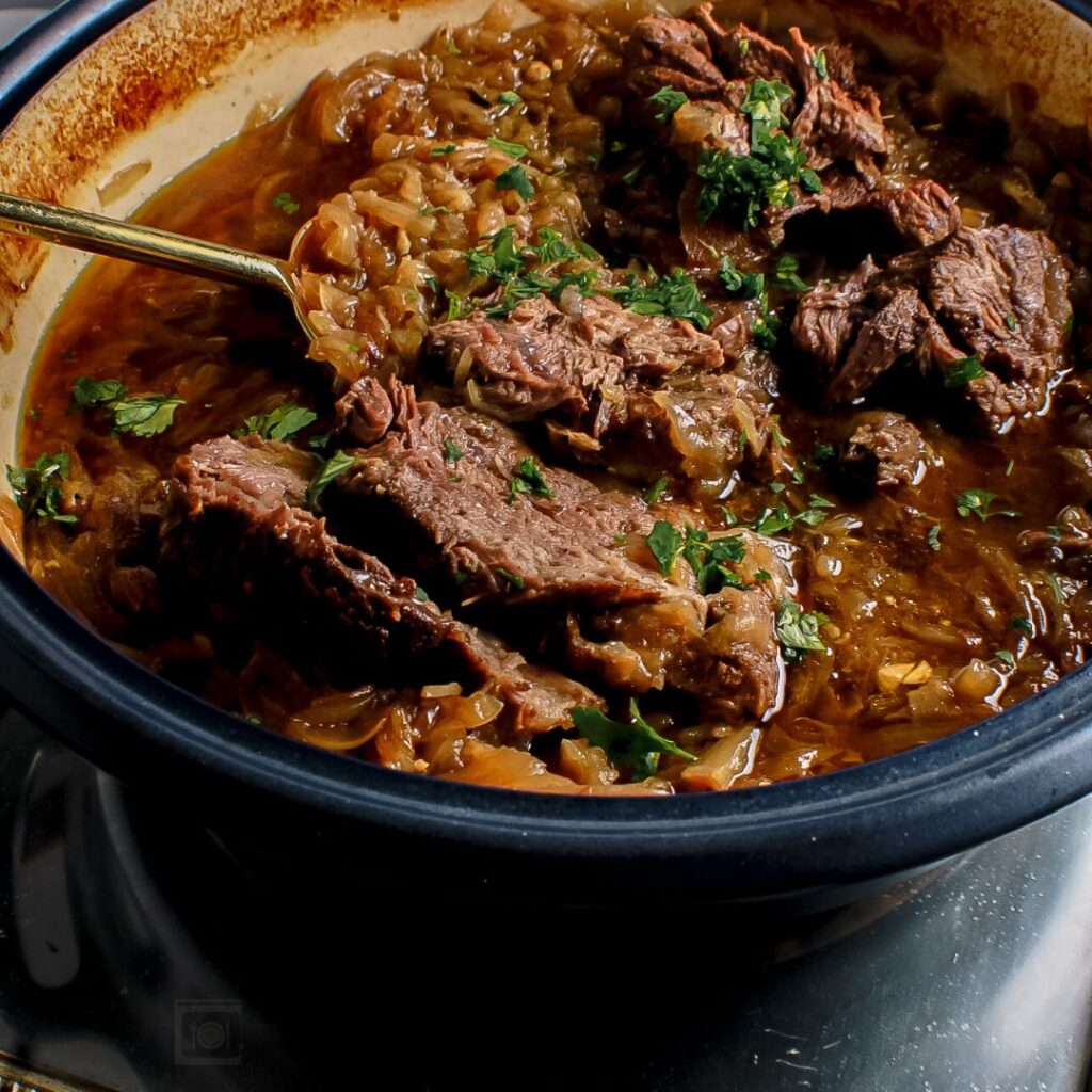 Beef and onions with fresh chopped coriander